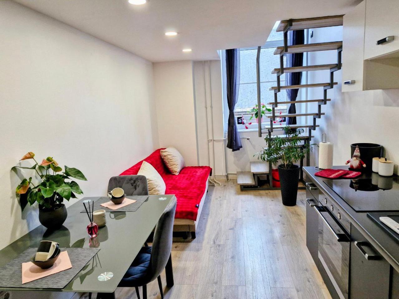Ljubljana Nest- Centre, Free Parking- Renovated August 2024 Apartment Bagian luar foto